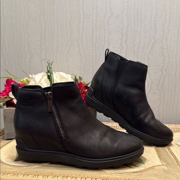 Sorel Evie II Zip Waterproof Ankle Boot Black Women’s Sz 8 - Picture 1 of 14